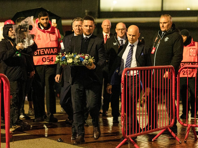 Rangers legend Barry Ferguson, Rangers CEO Patrick Stewart and chairman Fraser Thornton lay a wreath in memory of Denis Law.