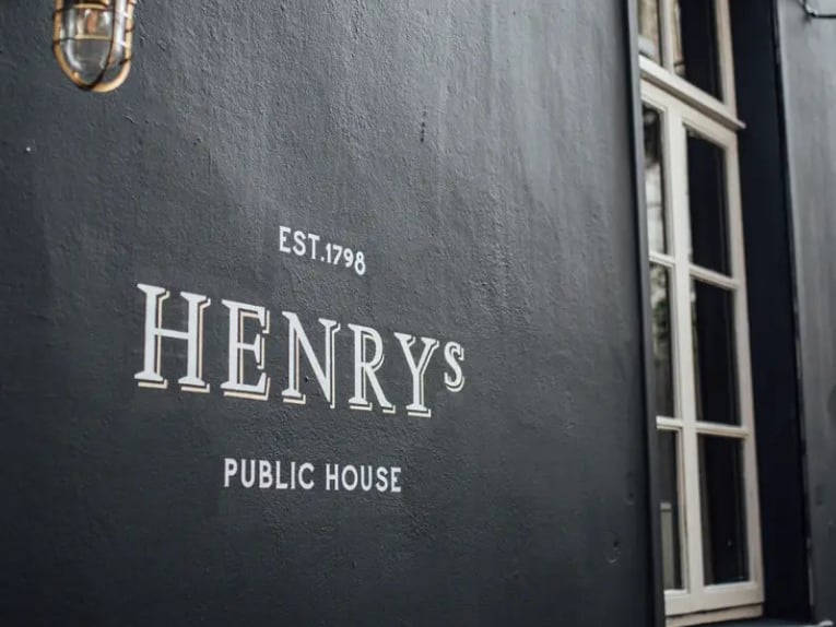 Henry’s in Belfast has a 4.3* rating from 772 reviews. An OpenTable reviewer said: “Beautiful food with quick and friendly service. Lovely comfortable restaurant with loads of character.”