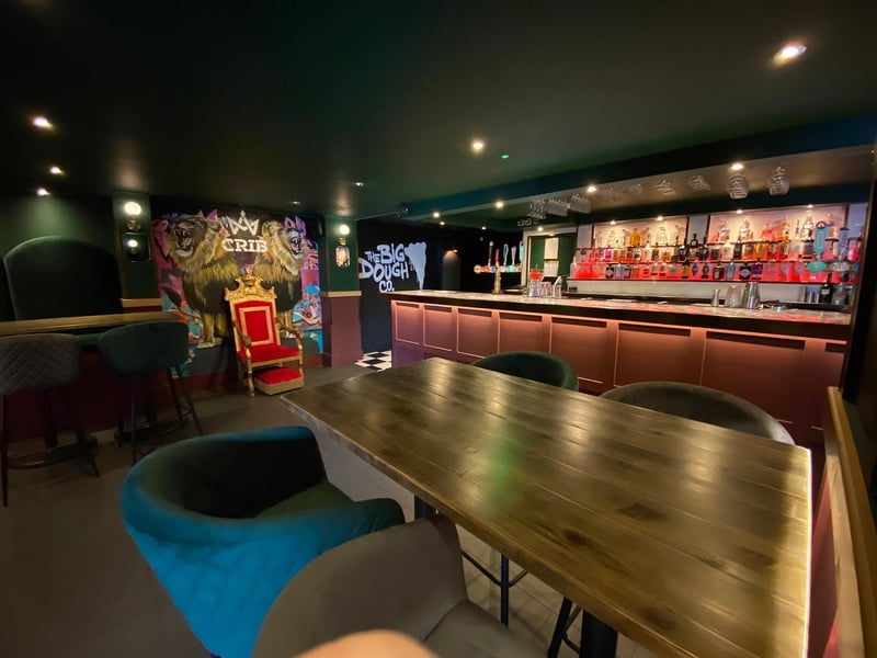 Crib in Southampton has a 5* rating from 221 reviews. A TripAdvisor reviewer said: “Bar staff were friendly and excellent. Music was decent. Overall decent night would definitely recommend to other people.”