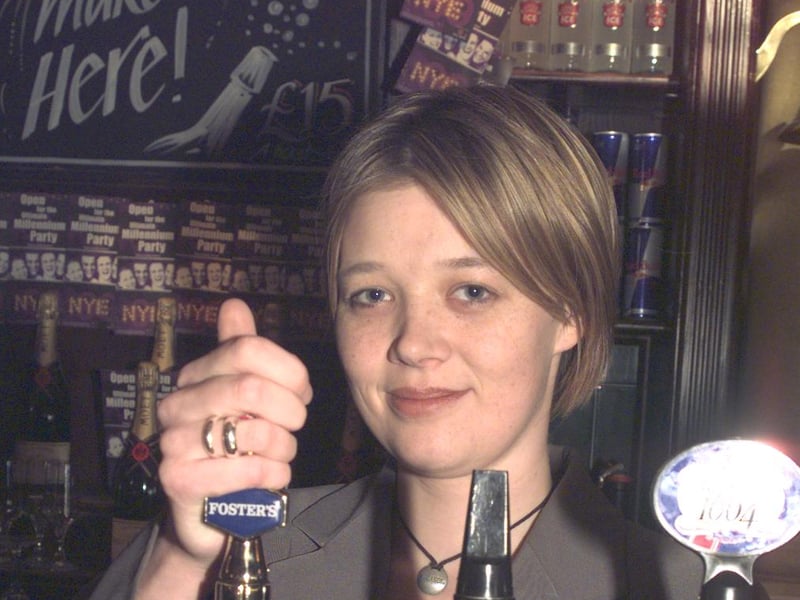 Lisa Tomlinson at the Rat and Parrot pub, on West Street, Sheffield, in 1999