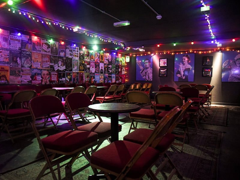 Monkey Barrel Comedy in Edinburgh has a 5* rating from 652 reviews. A TripAdvisor reviewer said: “Great atmosphere at the bar. Claire was super nice and helped us to decide which whiskey was the best to try out. Next time we will try some of the comedy shows.”