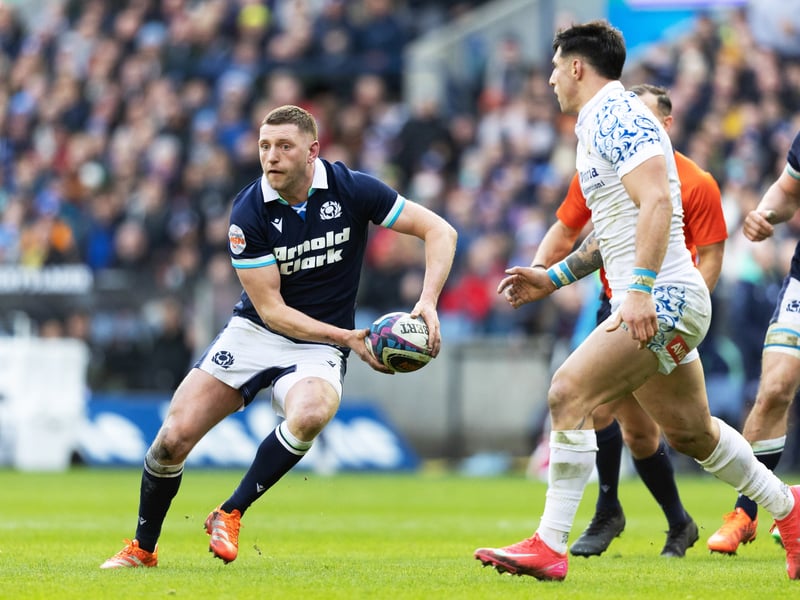 A slightly muted performance from the Scotland talisman. His intended pass to Jones was intercepted by Ignacio Brex for the Italy try. Converted three of his side’s five tries. 6