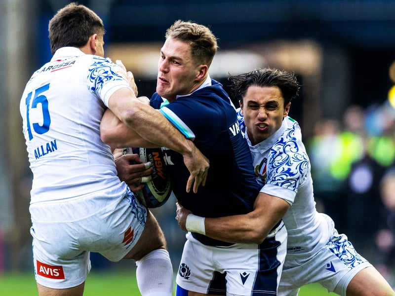 A threat throughout but particularly in the first half as he marauded down the left flank. Showed good awareness to play in Jones for the centre’s first try. 7