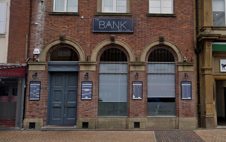 Corporation Street, Blackpool, FY1 1EJ | 4.8 out of 5 (1,469 Google reviews) | "A good selection of dishes to eat and a vast array of drinks and cocktails."