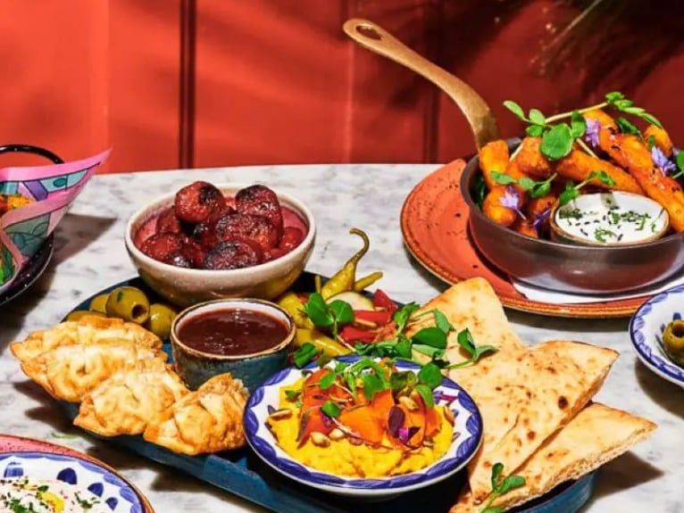 Bill’s Restaurant & Bar in Chichester has a 4.6* rating from 1,261 reviews. A OpenTable reviewer said: “We had a fantastic table and the food and service was superb. Thanks very much.”