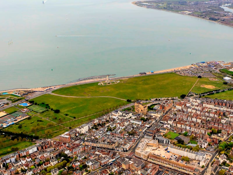It took an average of 147 days to sell 39 properties in the PO5 area from March 2024 to March 2025. This area includes Southsea north of Southsea Common between Kings Terrace and Waverley Road/Lawrence Road, as well as Somerstown. 
