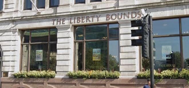 The Liberty Bounds has a 4.2* rating from 7,392 reviews.