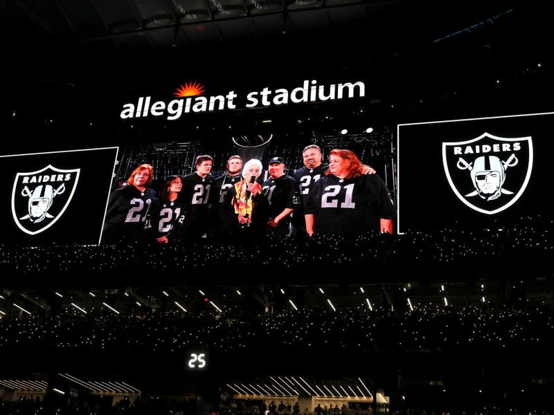 Three time Super Bowl champions, they last won the Vince Lombardi trophy in 1984. They twice won the Super Bowl prior to their rebranding, winning in 1981 and 1984 as the 'Oakland Raiders'.