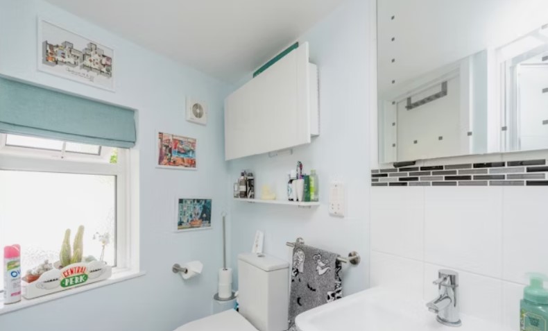 This home is on the market for £130,000 and it is perfect for a first time buyer. 