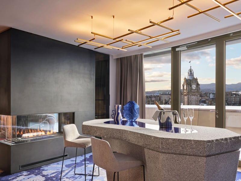 The rock bar is inspired by the city's volcanic beginnings providing a focal point for entertainment. At night the illuminated tower of The Balmoral becomes your own personal clock as you take in views across St Andrew Square and down George Street. 