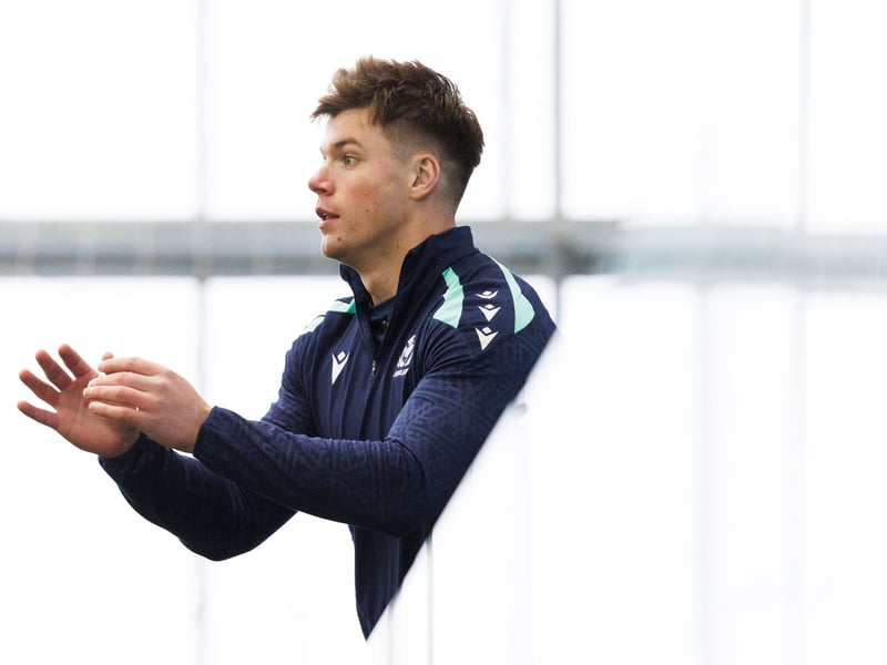 One lovely break ought to have set up a Scotland try early in the second half but the hat-trick hero of last week was largely kept in check. One of Scotland's better performers, though. 6