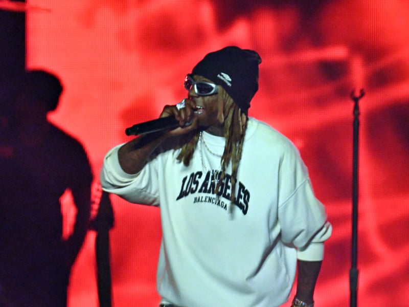 Dwayne Michael Carter Jr., better known as Lil Wayne, has sold over 120 million records worldwide, has won five Grammy Awards, four Billboard Music Awards, and two MTV Video Music Awards. It has earned him a fortune of around $170 million.
