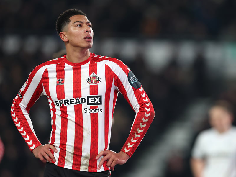 Not at his best in the first half on his return to the XI but grew into the game and drove into some really good areas in the second. 6