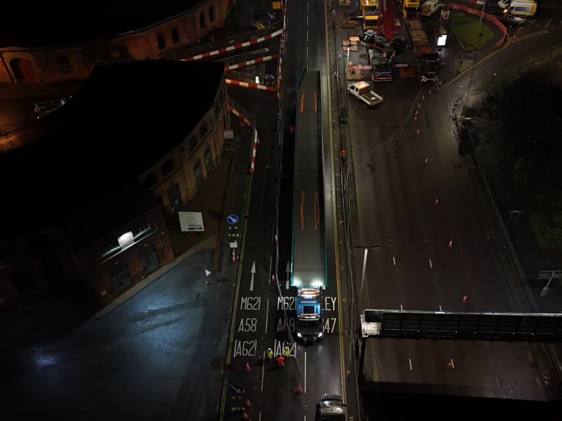 The new Wellington Road footbridge was successfully installed over the Armley Gyratory this weekend.