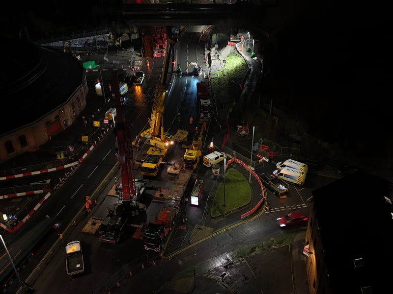The new Wellington Road footbridge was successfully installed over the Armley Gyratory this weekend.