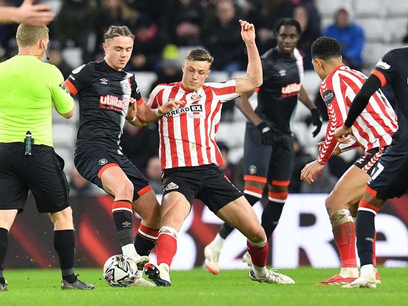 Had a decent first half and was then forced off after picking up an injury making an excellent tackle to deny Kyle Joseph scoring a second goal for Hull. 6
