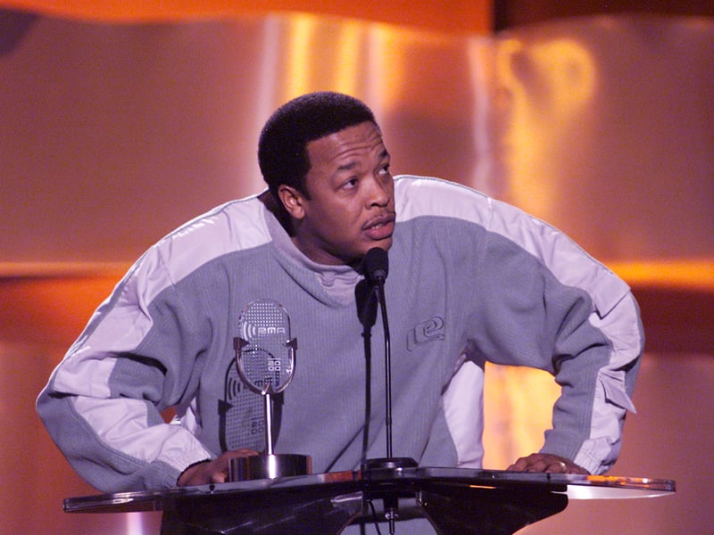 Dr. Dre accepts the Legend Award on the 2000 Radio Music Awards at the Aladdin Hotel in Las Vegas, Saturday November 4, 2000.