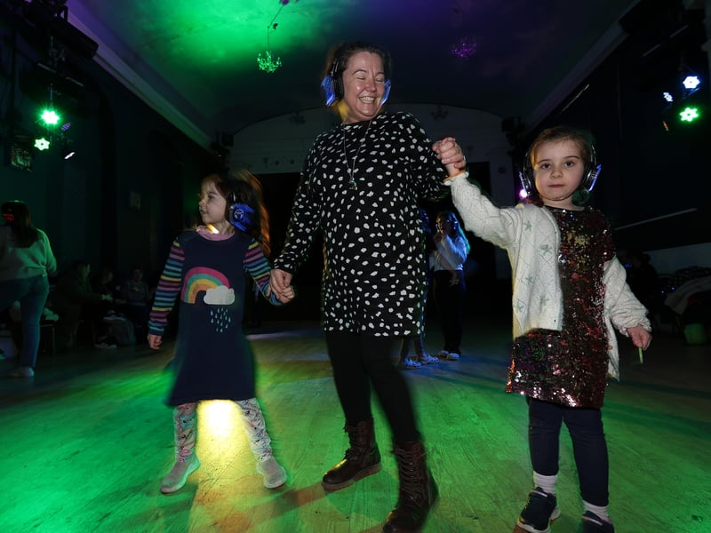 Kelly Harrison with friends Sydney and Isla, both 6. Picture: Chris Moorhouse (180225-41)