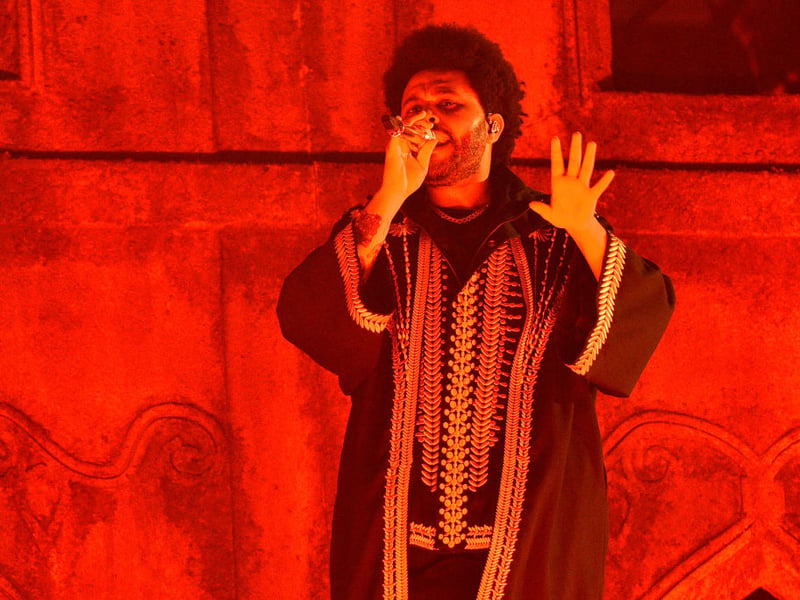 Despite his public protest against the awards, The Weeknd remains one of the most commercially successful and artistically ambitious figures in R&B and Pop. If his latest album, Hurry Up Tomorrow, was submitted—a strategic move by his label often observed—its global dominance will likely ensure a nomination in the Best Progressive R&B or R&B Album category.