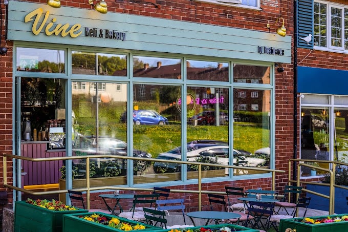 One person said: "Great brunch. Nice relaxing environment. We had food and drink whilst doing some work. Belle’s service and hosting was top, whilst Sen’s food was brilliant, Salmon and Scrambled Eggs on Sourdough is a definite recommendation."