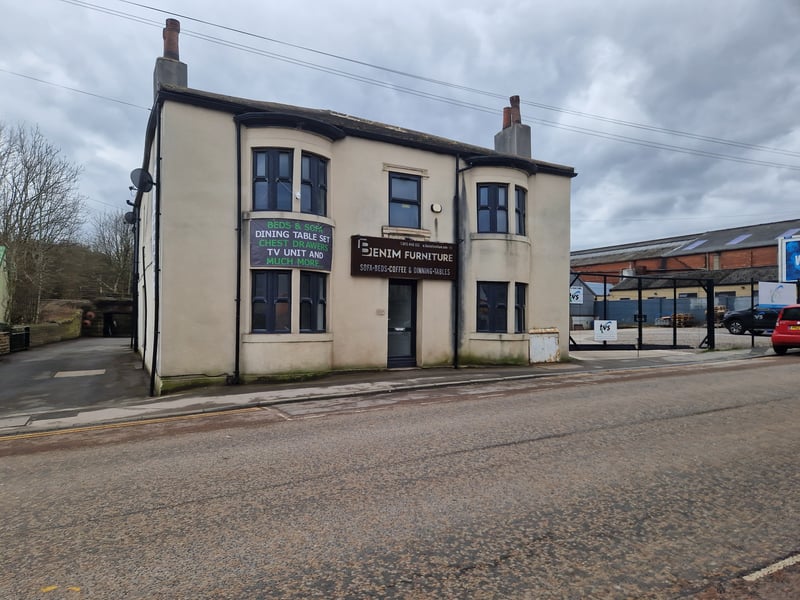 This boozer on Bradford Road in Stanningley called last orders in August 2012.