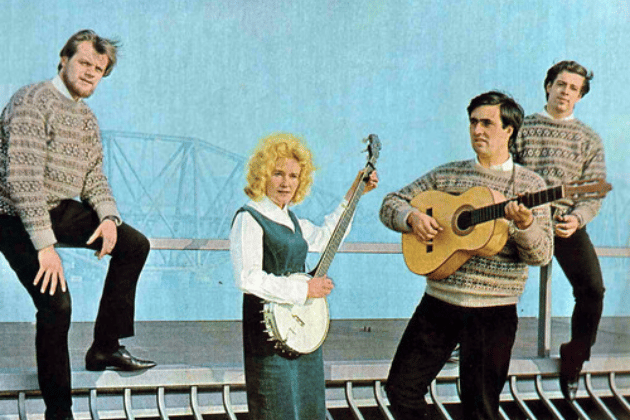 An enduring folk classic, "Bonnie Wee Thing" exemplifies Scotland’s folk tradition with its storytelling lyrics and timeless melody. The Corries were instrumental in preserving Scottish folk music, and this song is a prime example of their influence on the genre.