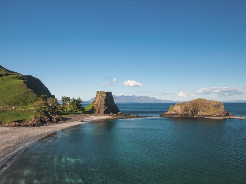A particularly, gorgeous sunny day on Canna illuminated the endless beauty of the island in the Inner Hebrides. 