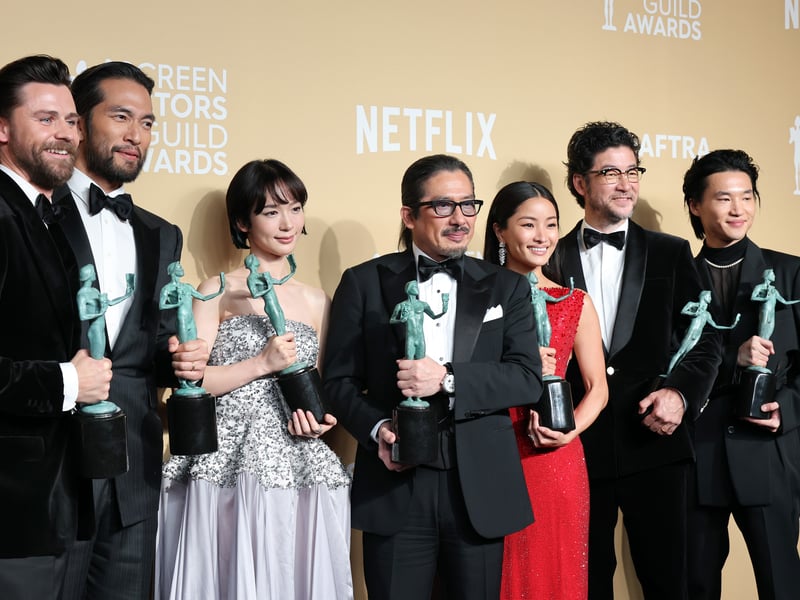 Tommy Bastow, Shinnosuke Abe, Moeka Hoshi, Hiroyuki Sanada, Anna Sawai, Tadanobu Asano and Hiroto Kanai, winners of Outstanding Performance by an Ensemble in a Drama Series for "Shogun". 