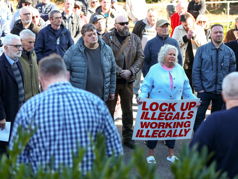 Protest near Wates House against plans for homes in Fareham to be used for asylum seekers
Picture: Chris Moorhouse (010325-31)