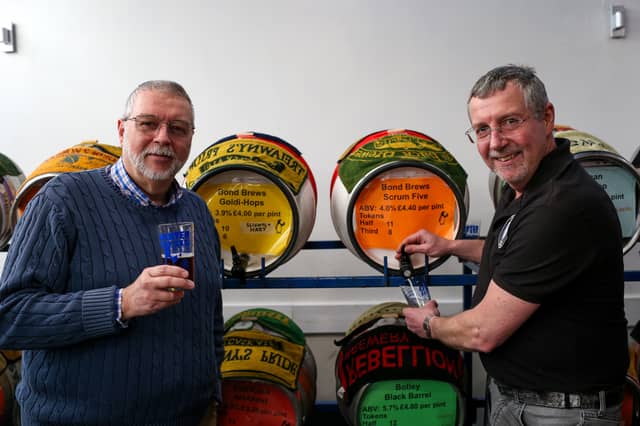 Geoff Scott, left, and Dean Bond, brewer and owner at Bond Brewery
Picture: Chris Moorhouse (010325-50)