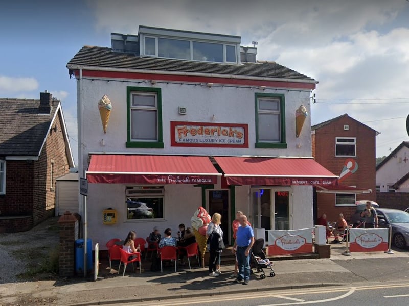 Bolton Road, Heath Charnock, Chorley, PR7 4AL | 4.7 out of 5 (3,058 Google reviews) | "Crepes, waffles, shakes, burgers, pizza, ice cream = heaven."