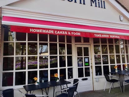 Chapel Street Court, Poulton-le-Fylde, FY6 7BH | 4.6 out of 5 (192 Google reviews) | "Beautiful home cooked food, great service at a great price."