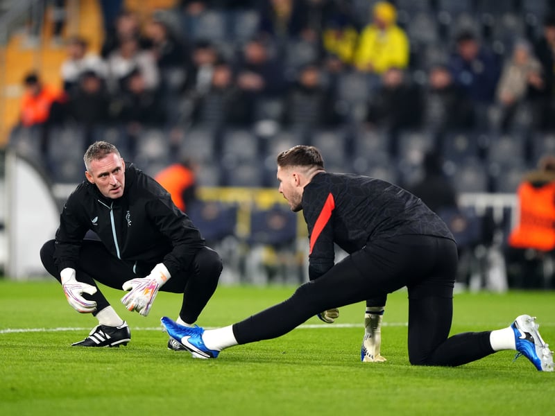 Made a good early save from Edin Dzeko and his late sprawling stop to deny Talisca was very impressive. Was helpless with Alexander Djiku's goal. Wiped out his own player Robin Propper with a flying clearance with his head. Apart from that, a very steady presence. 7