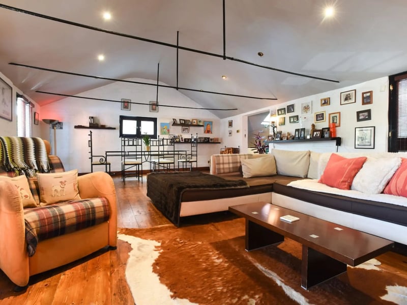 Air Maison has around 50 properties in its portfolio from across the region. From Fareham and Gosport to Petersfield, Emsworth and as far across as Chichester.