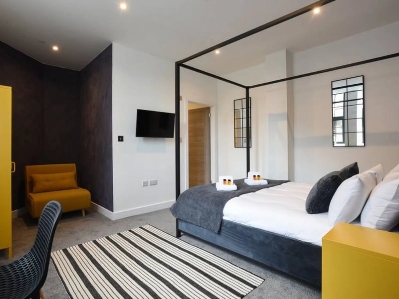 All types of properties are listed on Air Maison. From one bedroom flats in the city to 6 bedroom properties in the country
