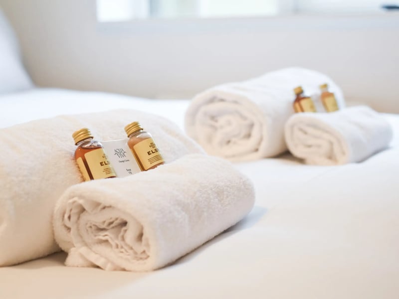As part of the service, Air Maison provide fresh towels and linen, as well as a range of toiletries for guests.