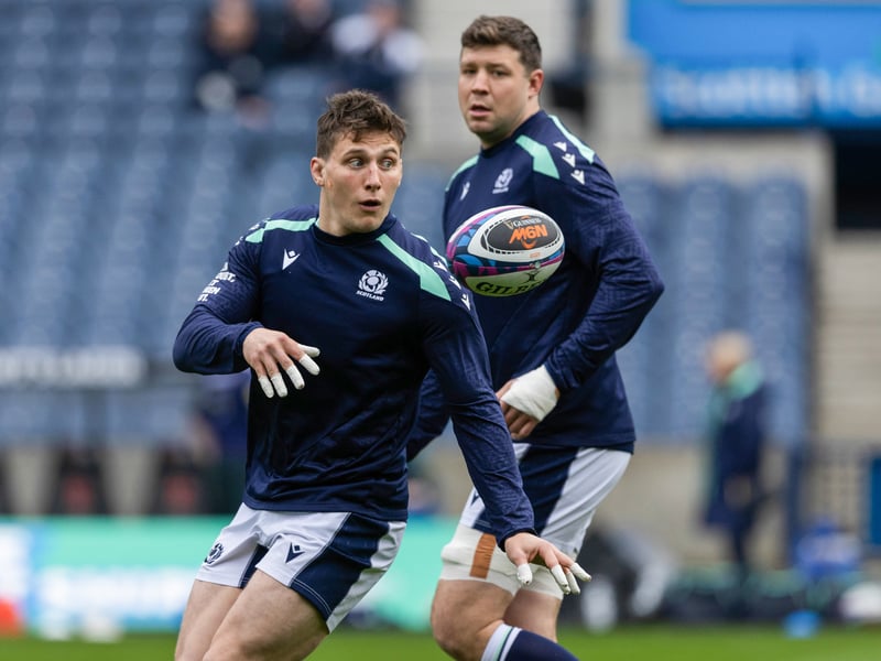 The co-captain was part of a dominant pack early on - but he had to leave the pitch on 36 minutes due to an injury. 5