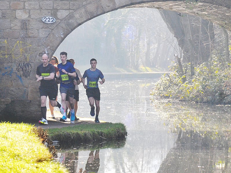 Runners negotiate one of the many bridges.