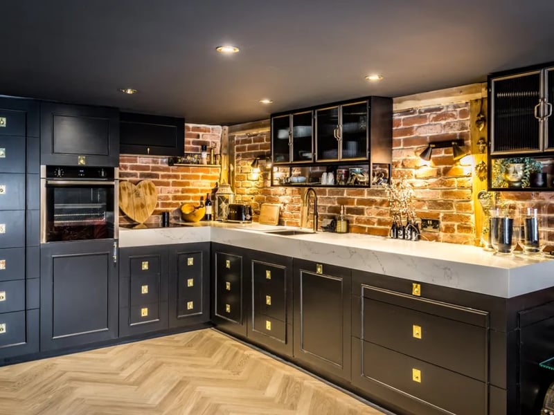 This home comes with three bedrooms, two bathrooms and three reception rooms.