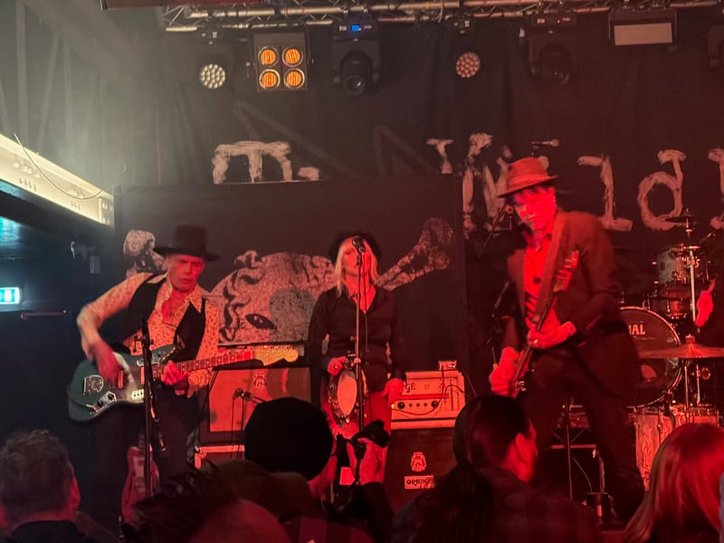 The seven-strong band had not one, but two saxophone players.