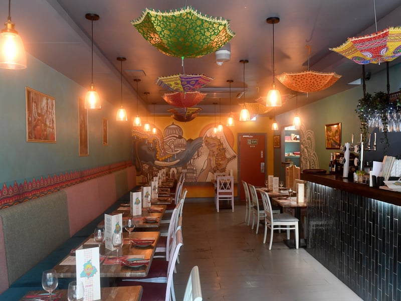 📍 Roundhay Road, Oakwood. ⭐ 4.8 from 168 reviews. 🗣 "All food was cooked perfectly, the cocktails were fabulous and the staff were very friendly. LOVED the Mumbai Batata Vada Pao and the Rasoi Naan, will definitely be having them again next time."
