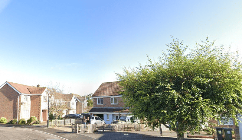 85 properties sold between March 2024 and March 2025. On average, properties sold after 119 days.