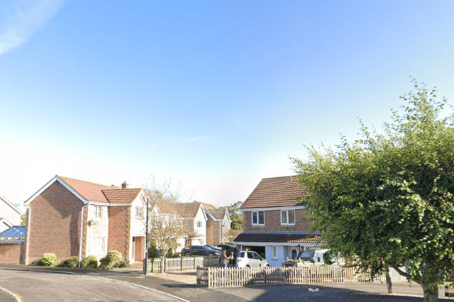 85 properties sold between March 2024 and March 2025. On average, properties sold after 119 days.