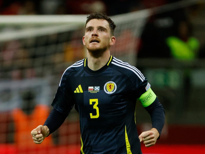 Drilled an early effort wide after McTominay's shot was saved. Unable to influence much going forward. Subbed. 