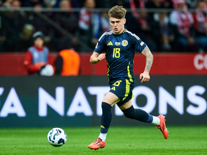 A shining light of the campaign, Doak forced his way into the starting XI, only to miss out on the playoff games against Greece with a thigh injury. Started four of the games during the campaign, picking up one assist.