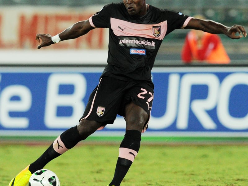 Joined on loan in January but didn't make a debut until April due to injury. That would prove his only appearance for the Whites before moves to Dijon and Senart-Moissy in France, where he retired from playing in 2018.