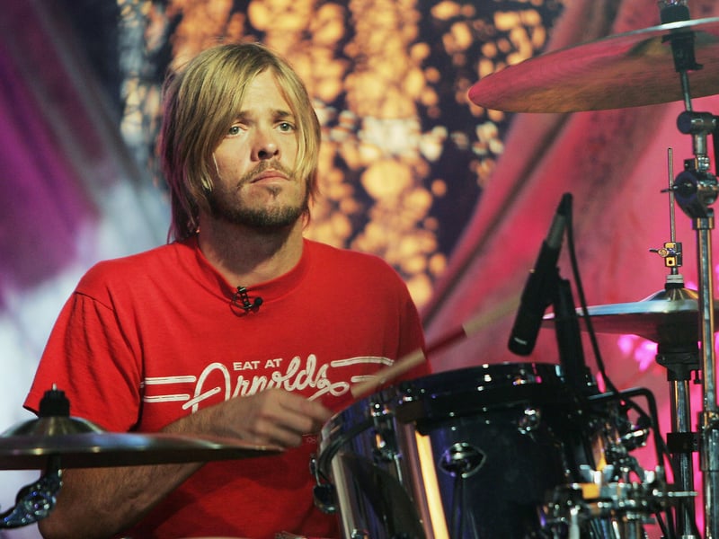 Taylor Hawkins of the Foo Fighters performs during MTV2's "24 Hours Of Foo" at the MTV Times Square Studios June 11, 2005 in New York City.