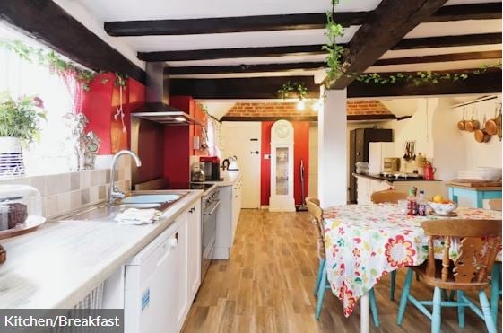 Kitchen/Breakfast Room