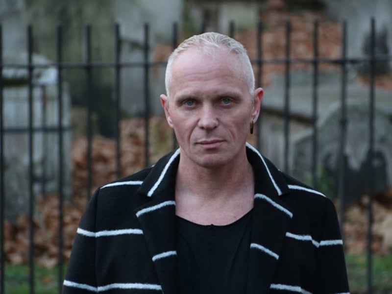 Mr C, a revered figure within the electronic music scene, boasts a career spanning decades, marked by his unwavering dedication to deep house and techno. As a DJ and producer, he's synonymous with meticulously crafted sets, seamlessly weaving together hypnotic rhythms and pulsating basslines.