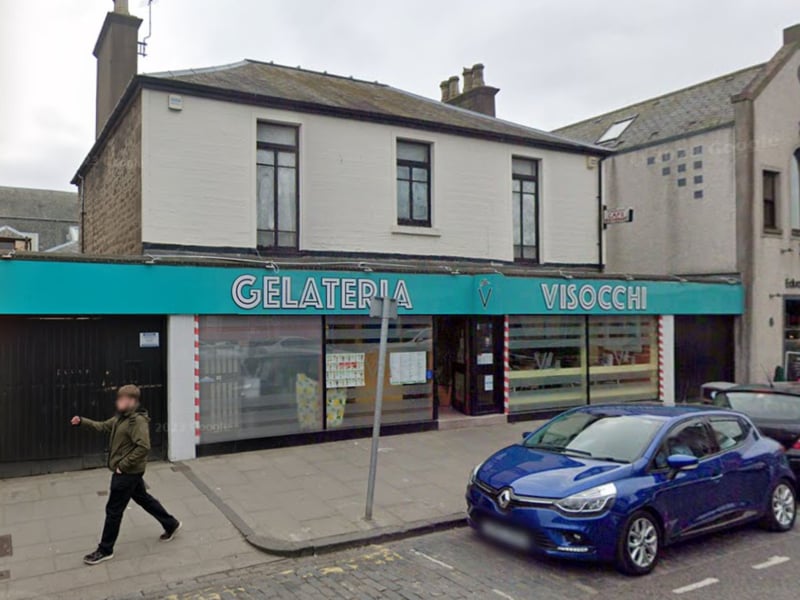 Judging by the number of plaudits, it's well worth the short trip fom Dundee to Broughty Ferry to enjoy a treat from Visocchi's. Hannah said: "Lovely ice cream, so many flavours to choose from."